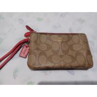 ราคา Coach กระเป๋าคล้องมือ ไซส์ S 2ซิป มือสองของแท้ (2770097695)
