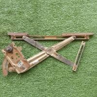 ราคา เฟืองยกกระจก MITSUBISHI CYCLONE L200 ไม่ไฟฟ้า ข้างขวา มือสอง (25411668714)