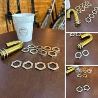 ราคา ตะเกียงเจ้าพายุ: น็อตล็อกคอม้า/คอห่าน ตะเกียงเจ้าพายุ Butterfly ตราผีเสื้อ (ชุดละ 2 ชิ้น) (28101351156)