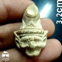 ราคา เศียรพ่อแก่หลวงปู่ทิม วัดพระขาว อยุธยา เนื้อผงน้ำมัน (23733935726)