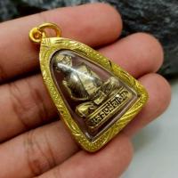 ราคา รูปหล่อหลวงพ่อเงิน วัดบางคลาน ปลุกเสกวัดท้ายน้ำ เลี่ยมทองไมครอนกันน้ำ (40318400606)