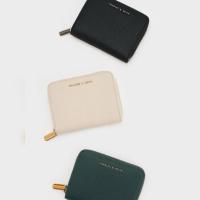 ราคา กระเป๋าสตางค์ใบสั้น ซิปรอบ Charles&keith 1,790.-จากshop อุปกรณ์ครบ (28563029911)