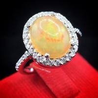 ราคา แหวนโอปอลไฟ ล้อมเพชร แหวนเงินแท้ ชุบทองคำขาว พลอยโอปอลแท้ เพชร Swiss YTG-11143 (25687220075)