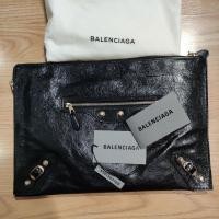ราคา ลดพิเศษเดือนนี้เท่านั้น New balenciaga clutch bag หมุดสีทอง ของใหม่ อุปกรณ์ครบused like new (14312764566)