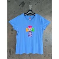 ราคา เสื้อยืดคอกลมแขนสั้นสีฟ้า ปักลายผ้าด้านหน้า Hanes Size L อก 40" เอว 38" ยาว 26" ไหล่ 17" (24046015053)