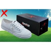 ราคา Breaker X รองเท้านักเรียนผ้าใบชาย สีขาว (1824239175)