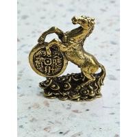 ราคา รูปหล่อม้ามงคลยืนบนเหรียญจีนก้อนทองโบราญ ม้าทองเหลือง สัตว์มงคลเสริมปีนักกษัตร เสริมฮวงจุ้ย เสริมโชคลาภเงินทอง ขนาดเล็ก (17494200290)