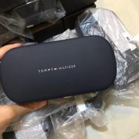 ราคา กล่องแว่น Tommyแท้‼️ (1302716423)