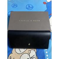 ราคา กระเป๋าสตางค์ใบยาว charles &keith (6464074239)