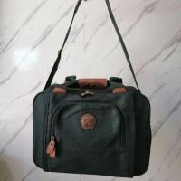 ราคา กระเป๋าเดินทางใบเล็กแบบถือ มีสายสะพาย Samsonite ของแท้ มือสอง (2440824152)