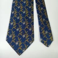 ราคา เนคไทมือสอง YvesSaintLaurent Men's Silk Tie Blue Floral Design Made in Japan (43714868138)