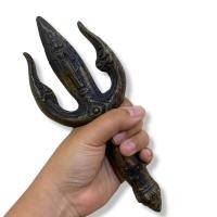 ราคา Mutaruตรีศูลพญานาคราชสลักองค์พระสยามเทวาธิราชเนื้อทองเหลืองเก่ารมดำขนาด9นิ้วบูชาป้องกันและคุ้มครองปกปักรักษาเสริมดวงอำนา (16194431739)