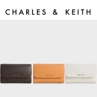 ราคา กระเป๋าสตางค์ใบกลาง Charles&keith 1,590.- Magnetic Front Flap Long Wallet (20234954316)