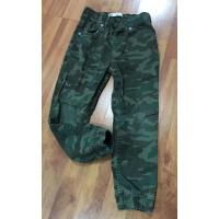 ราคา กางเกงจ๊อกเกอร์เด็กลายทหาร Levi’s ไซส์6 (27960494912)