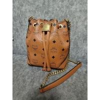 ราคา กระเป๋าทรงขนมจีบ MCM (26339727616)