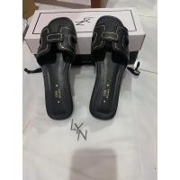 ราคา รองเท้าแตะLYN ของแท้ (4855296913)