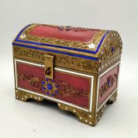 ราคา หีบไม้ กล่องไม้ กำปั่น เก็บของใส่พระ เดินเส้น สีทองโบราณ กล่องสมบัติ ฝาโค้ง ขนาดเล็ก (17440956783)