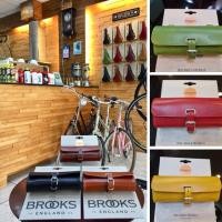 ราคา BROOKS ENGLAND: กระเป๋าท้ายอานจักรยาน BROOKS Challenge Saddle Bag Small (3789015173)