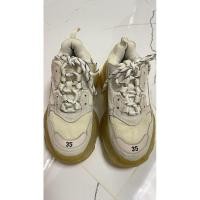 ราคา รองเท้าBalenciaga triple s รองเท้าผ้าใบผู้หญิง ไซร์ 35 (24384766541)