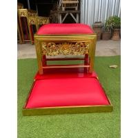 ราคา แท่นกราบพระงานไม้สักขาหวายปิดทองแกะสลัก โต๊ะกราบพระแบบคุกเข่าขาหวายปิดทอง (41106321020)
