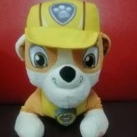 ราคา ตุ๊กตาสุนัขหน้าย่นหมวกสีเหลือง Paw Patrol มือสอง ขาย 170.- มีเสียง ป้ายผ้า Paw Patrol ซักทำความสะอาดแล้ว (7337005098)