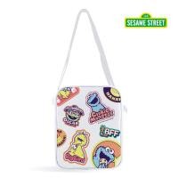 ราคา Bundanjai (หนังสือ) SST6-กระเป๋าสะพายข้าง M : Sesame Street-6C Crossbody M-Bag (SST6C CBB-M-WH16.5) W16.5xH20xS7.5 cm. (43953406285)