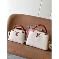 ราคา Louis Vuitton Capucines BB กระเป๋าคลัทช์ดีไซน์ใหม่ สีขาวสำหรับผู้หญิง (49750174698)