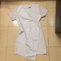 ราคา เดรสไขว้สีนู้ด (1854574556)