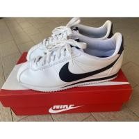 ราคา (Used) รองเท้า Nike Classic Cortez Leather สีดำ-ขาว (5268073269)