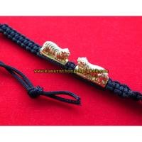 ราคา ตะกรุด ข้อมือเสือ วัดบางพระ (หลวงพ่อเปิ่น) จ.นครปฐม แบบใหญ่คู่ เส้นข้อมือขนาดยาว 15ซม. ออกบูชาปี 2559 (1981947671)