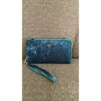 ราคา กระเป๋าสตางค์ใบยาวมีสายคล้อง สายโซ่สะพาย (27954132528)