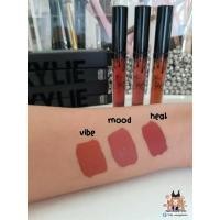 ราคา Kylie Lip Velvet ✨ สี Mood (3990071155)