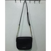 ราคา กระเป๋าสีดำcharles&keith (24610016272)