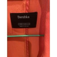 ราคา SOLD แล้วนะคะ ♥️สูท Blazer Bershka เกร๋ สุดชิค สีส้มอิฐสวยมาก ด้านหลังผ่ายาวถึงกลางหลัง ไม่ซ้ำใครแน่นอน Size XS ✔️ (27107510719)
