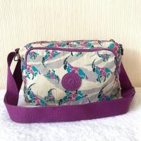 ราคา กระเป๋าสะพาย Kipling สีเทาอ่อนลายม่วง (43518848278)