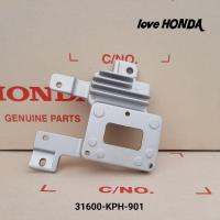 ราคา แผ่นชาร์ท ( HONDA ) แท้ศูนย์ เวฟ125S ( ตัวแรกหัวเถิก ) / เวฟ125 i ( ลิมิเต็ด ) / เวฟ125S ( ไฟเลี้ยวบังลม ) (20816103567)