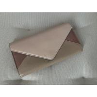 ราคา กระเป๋าสตางค์ใบยาวมือสอง แบรนด์ โคลเอ้ Chloé รับประกันของแท้!!! ขายราคเท (21355627907)