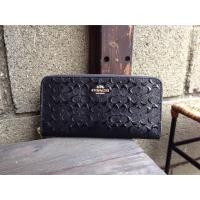 ราคา COACH zippy wallet ลายซีนูน (9654417)
