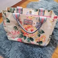 ราคา กระเป๋าถือ Cath Kidston ของแท้ ของใหม่ (6030166483)