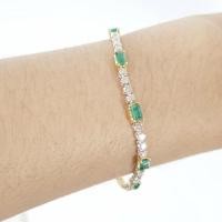 ราคา สร้อยข้อมือเพชรประดับพลอยเขียว ตัวเรือนทอง 90 (18950767203)