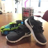 ราคา มือ 2 รองเท้าเด็ก nike แท้ 100% (1915621106)