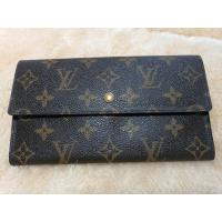 ราคา Louis Vuitton (LV) กระเป๋าสตางค์หลุยส์ วิตตอง 3 พับใบยาว มือสอง แท้ (19405702720)