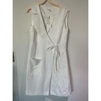 ราคา BONNES VENTES: เสื้อ Blazer สีขาว (10805728380)