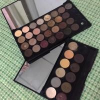 ราคา อายชาโดวพาเลต Sleek&Revolution (462746398)