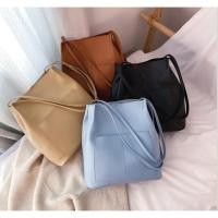 ราคา กระเป๋าสะพายไหล่มีกระเป๋าหน้า 2 ช่อง (pu) (4306647763)