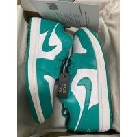 ราคา รองเท้า NIKE AIR JORDAN 1 Low ของแท้100% พร้อมส่ง (22505487023)