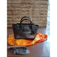 ราคา Coach swagger ของแท้ สภาพเหมือนเพิ่งซื้อมา (29105042168)