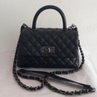 ราคา กระเป๋า coco 8 นิ้ว ที่วางขายใน sos มือ 2 pu ลาย carvier (670027839)