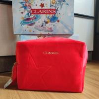 ราคา Clarins holiday set - เซ็ตกระเป๋าผ้ากำมะหยี่สีแดงลิมิเตด พร้อมกล่อง (26269749874)
