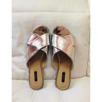 ราคา Sale รองเท้าแตะ แบรนด์ MANGO แท้ สีเงิน (2181643179)